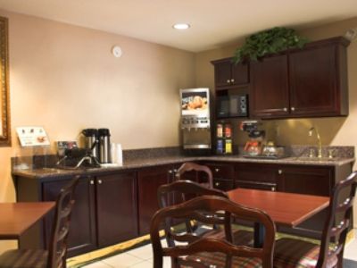 Days & By Wyndham Peachtree City